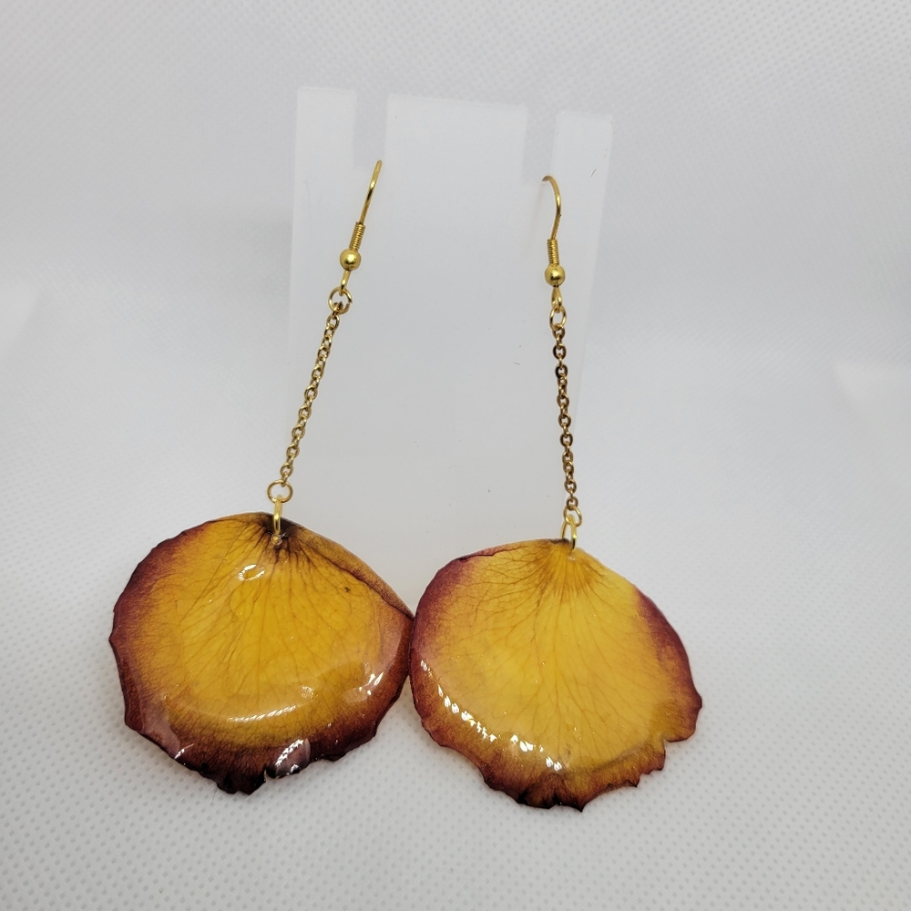 Elegant Gold and Yellow Petal Earrings - Picture 1 of 1
